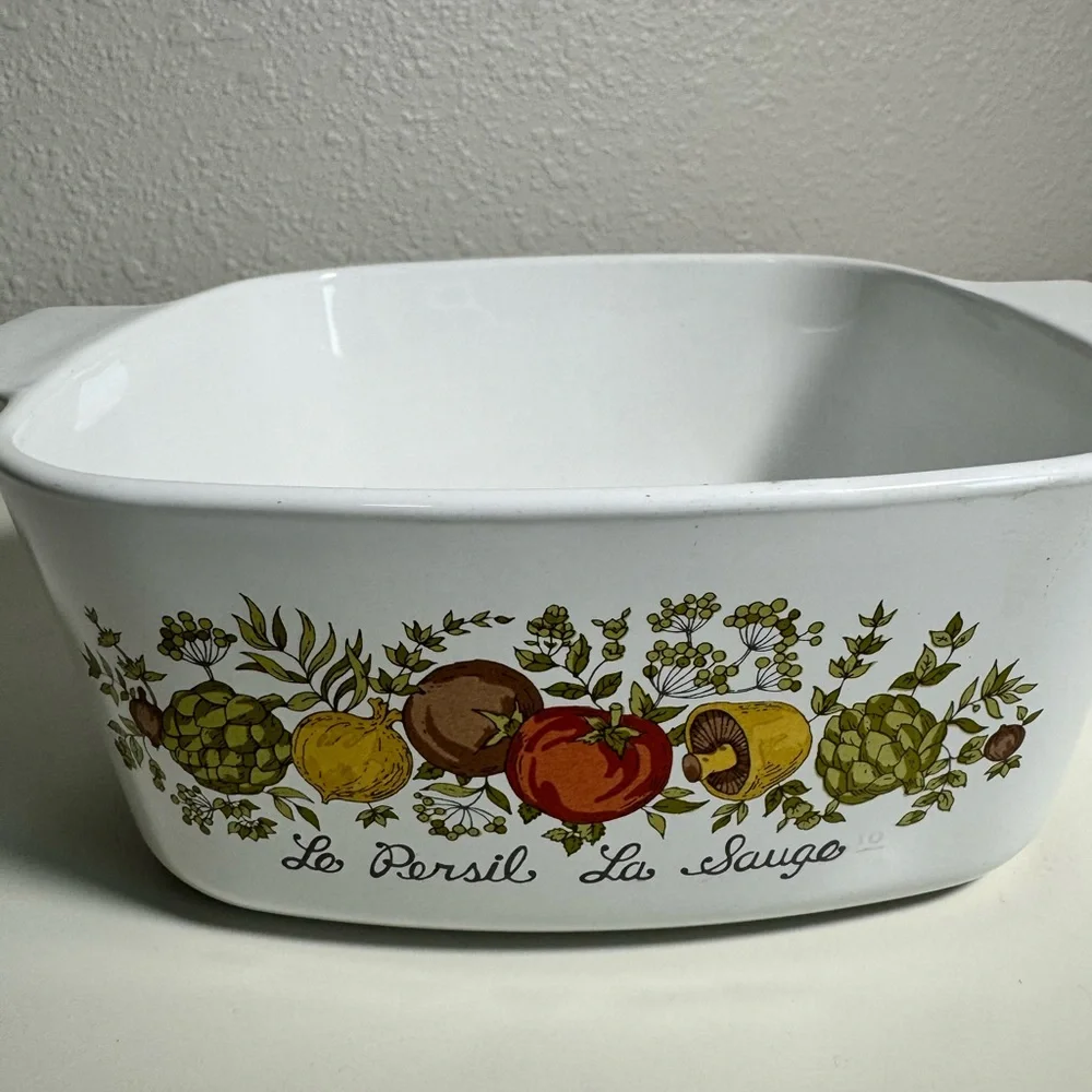 Vintage Corningware Spice of Life “Le Persil La Sauge” Design 1‎ 1/2 QT A-1B